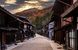 Recorrido por los históricos pueblos de Magome y Tsumago.