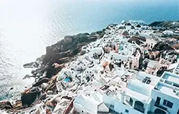 Explora la mágica isla de Santorini