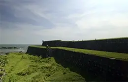Admira las vistas del océano desde Charles Fort en Kinsale.