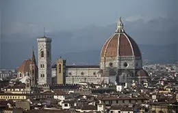 Disfruta de una vista panoramica desde el Mirados de Michelangelo