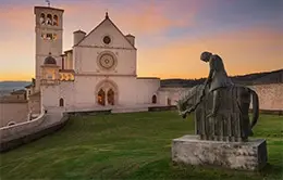 Explore las basílicas de Asís y su espiritualidad única