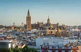 Visite la catedral de Sevilla y la Giralda, los símbolos de la ciudad