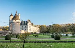 Visita al castillo de Blois en el Valle del Loira