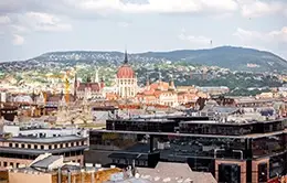 Descubre los tesoros de Budapest, desde la Plaza de los Héroes hasta el Bastián de los Pescadores