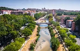 Explora la vibrante ciudad de Madrid en tu tiempo libre