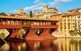 Puente Vecchio y la arquitectura del Duomo.