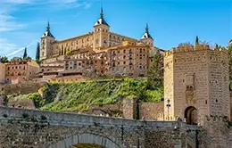 Descubre la ciudad histórica de Toledo.