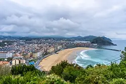 Relájate en la playa de la Concha.