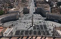 Deslumbrate en la Plaza de San Pedro del Vaticano