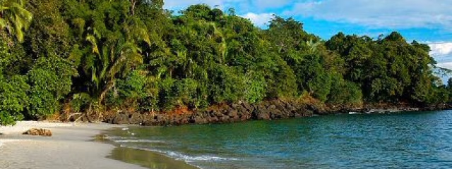 Descubre Costa Rica - Vuelos desde Montevideo