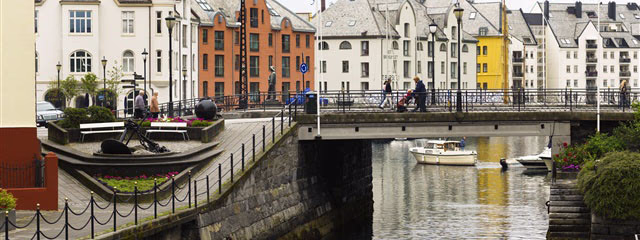 Tres Capitales y Fiordos