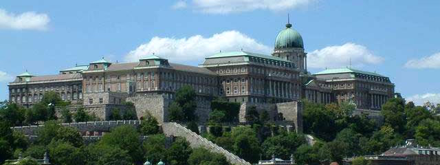 Europa del Este con Termas (Viena-Budapest-Praga-Berlin) – Invierno 2026 – 2027