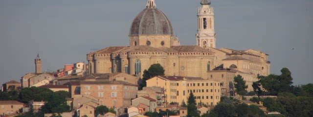 TOUR MARIANO CON LORETO