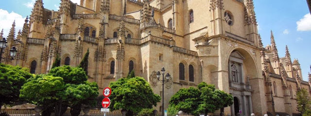 Ávila, Salamanca, Segovia y Castillos Castellanos