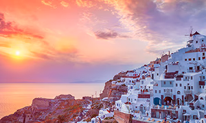 Descubre Santorini, una isla de ensueño para tu luna de miel.